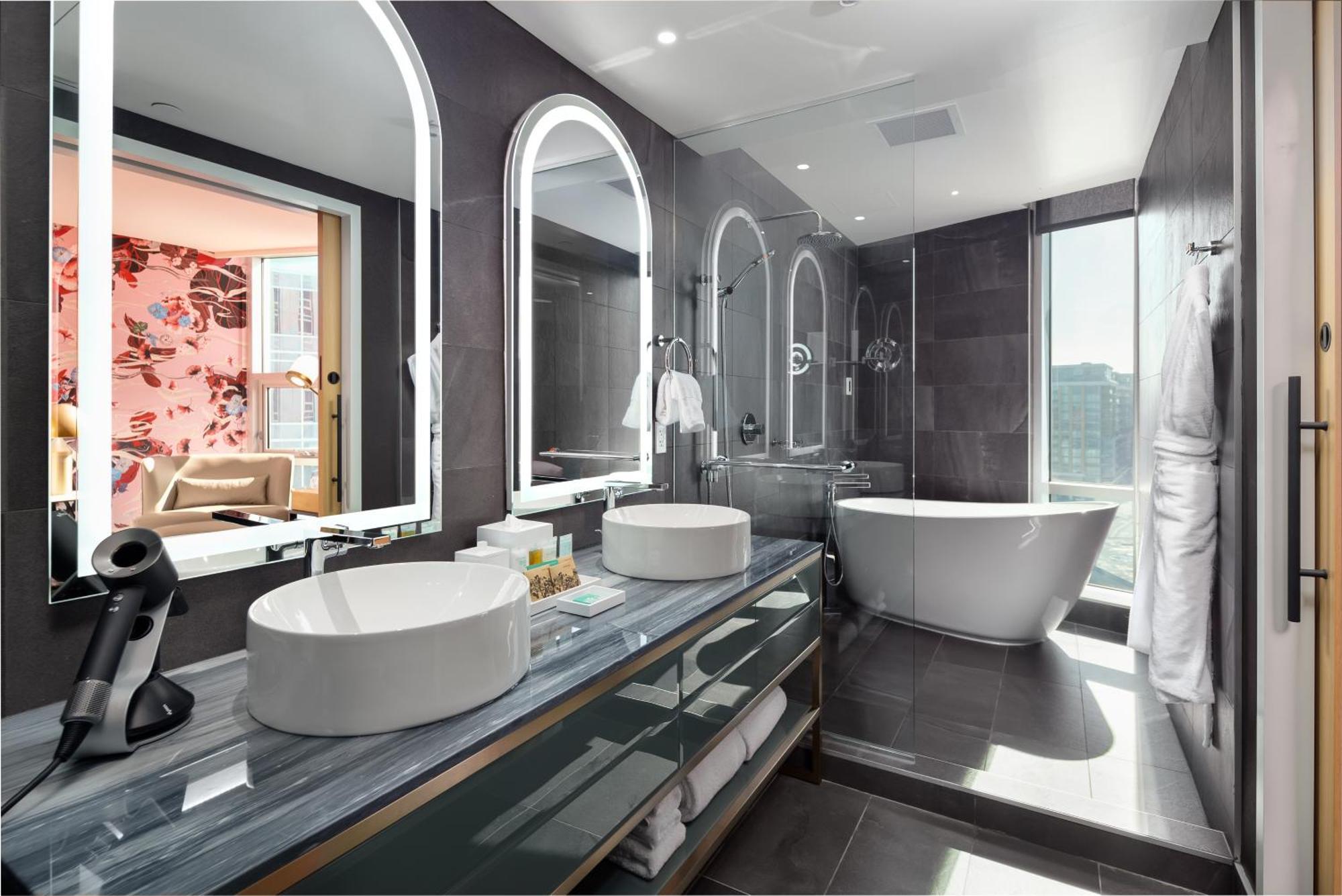 ריצ'מונד Versante Hotel חדר תמונה Bathroom